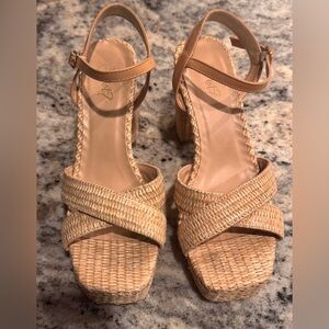 Y not? Women's Tan Woven Sandals size 6.5